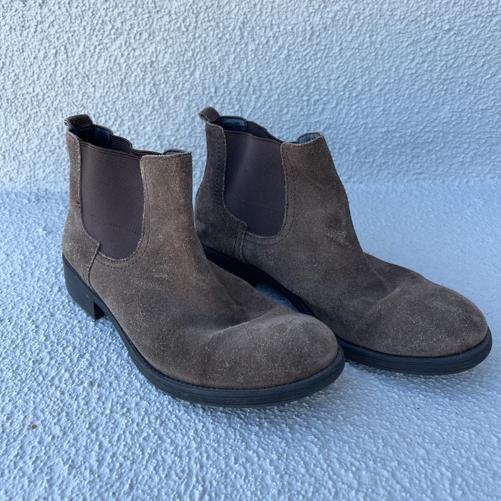 Esprit Brown Suede Ankle Boot
